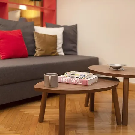 Vibrant In Kolonaki Area Appartement